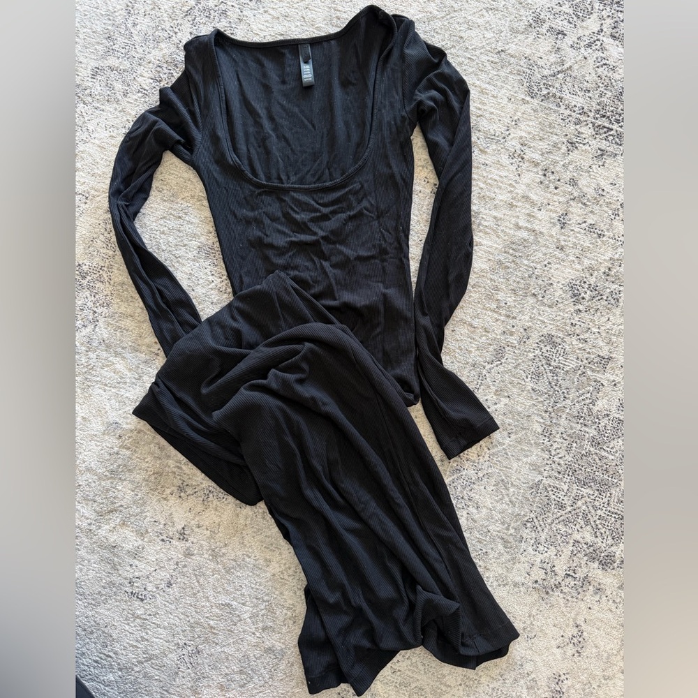Skims Black Soft Lounge Ribbed Long Sleeve Maxi Dress